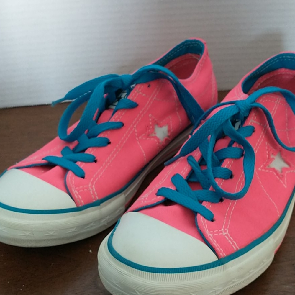 Converse One Star
